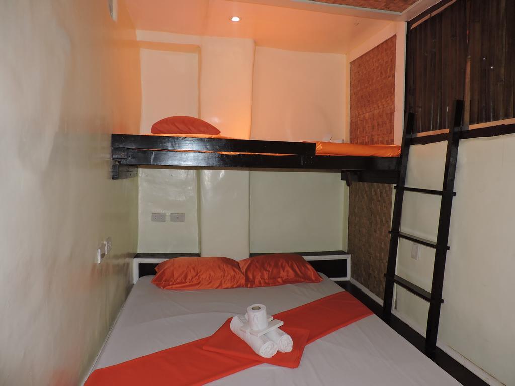 Orange Mangrove Pension House By Sms Hospitality Puerto Princesa Oda fotoğraf