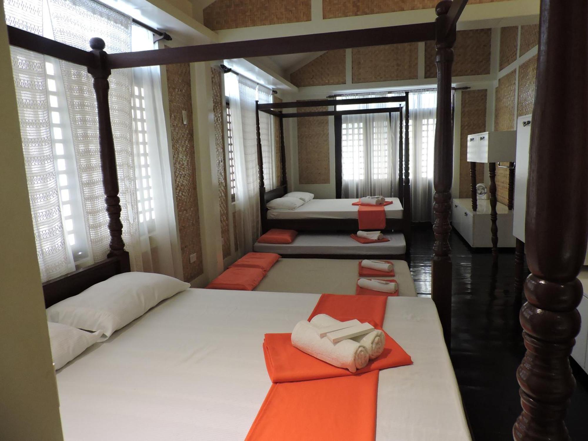 Orange Mangrove Pension House By Sms Hospitality Puerto Princesa Oda fotoğraf