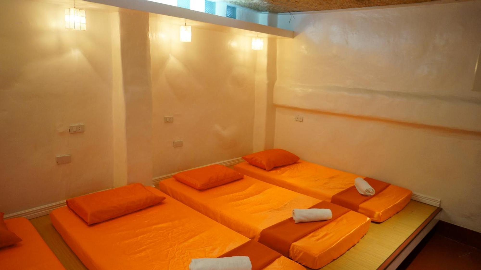 Orange Mangrove Pension House By Sms Hospitality Puerto Princesa Oda fotoğraf