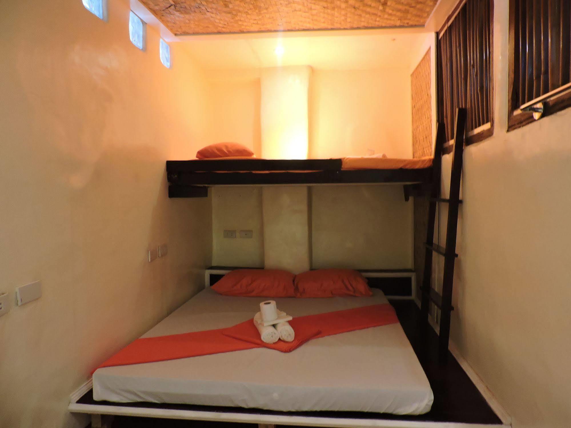 Orange Mangrove Pension House By Sms Hospitality Puerto Princesa Dış mekan fotoğraf